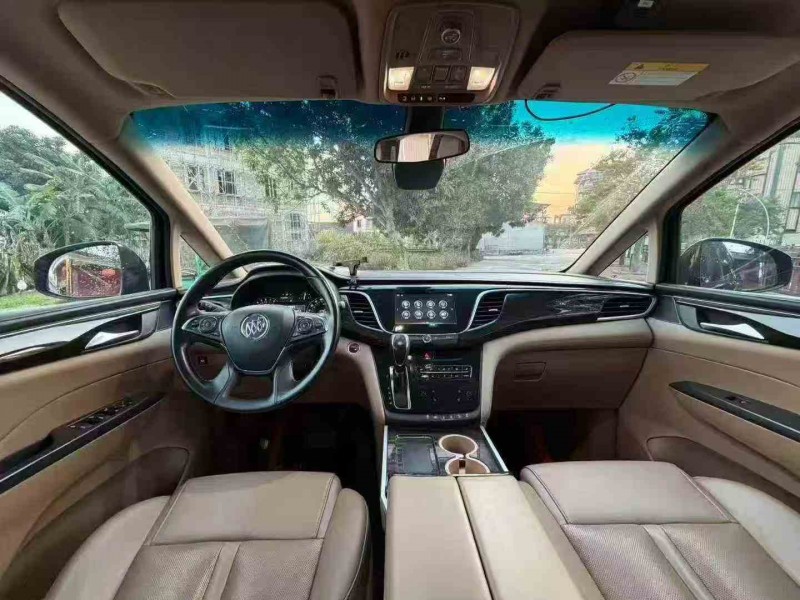 珠海20年别克GL84