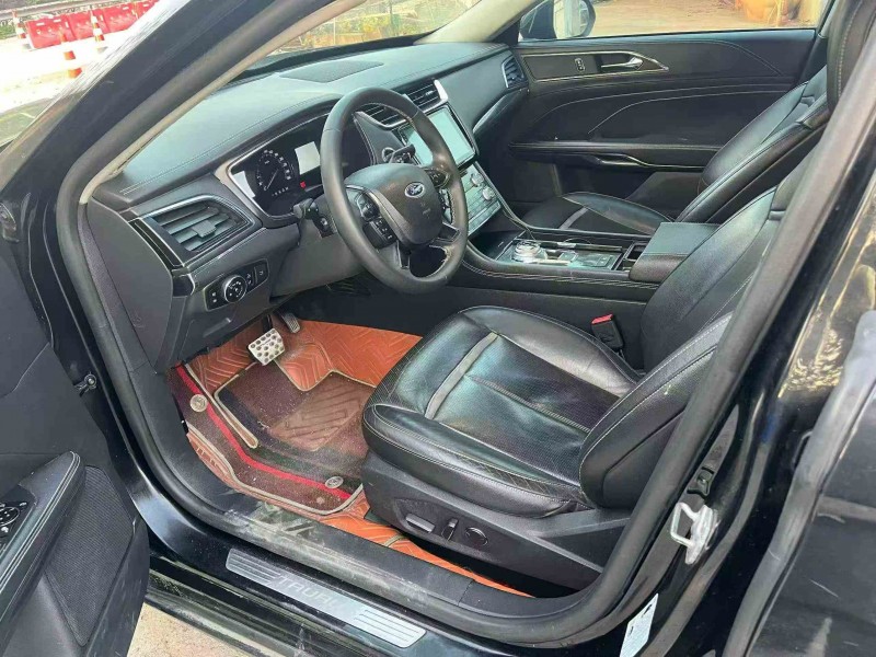 桂林18年福特金牛座5