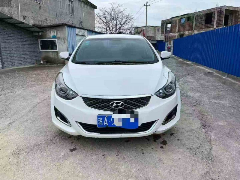 珠海17年现代朗动1