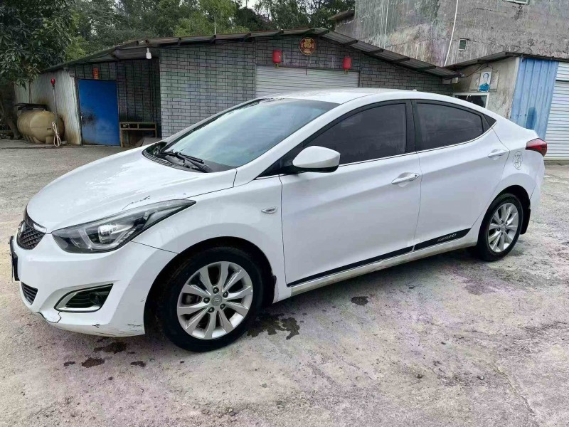 珠海17年现代朗动2