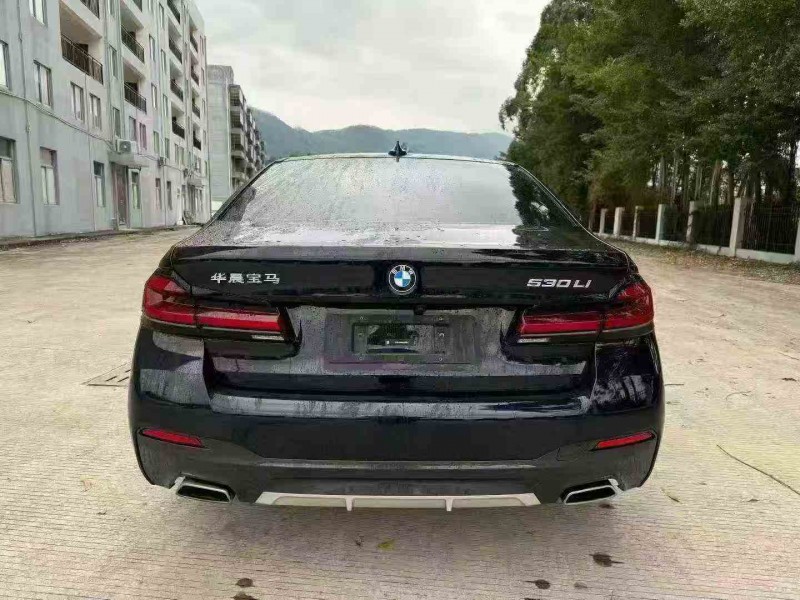 湛江23年宝马5系9