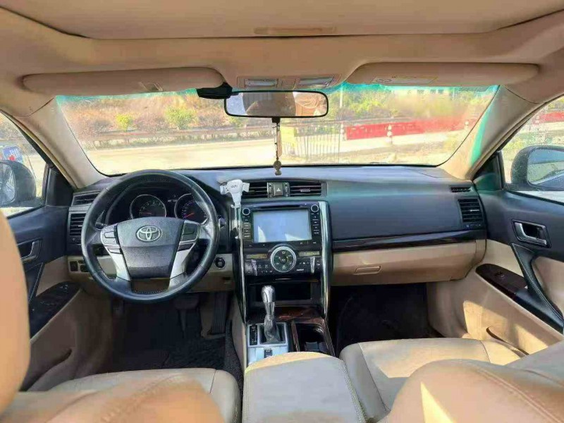 梧州10年丰田锐志6