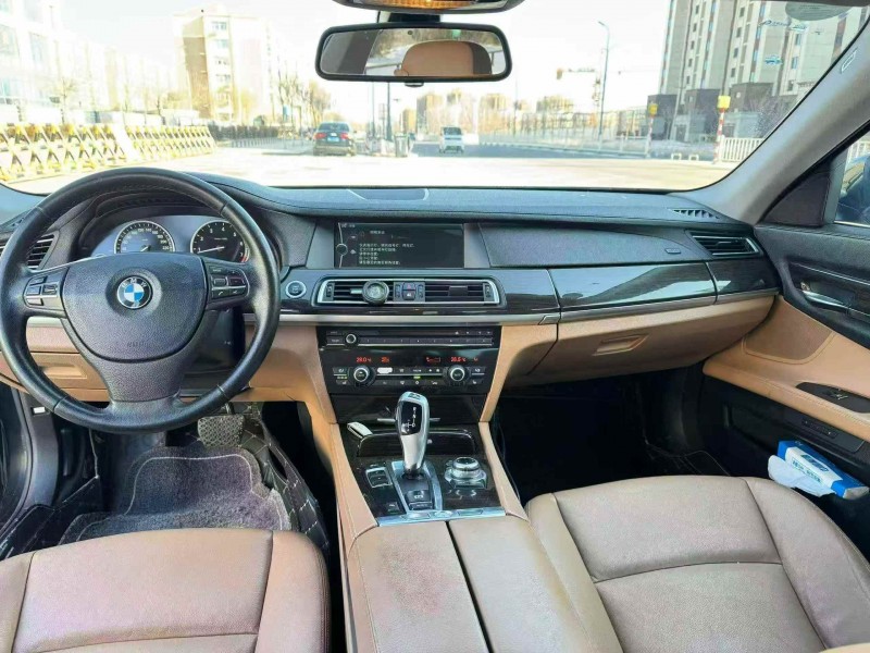 承德12年宝马7系7