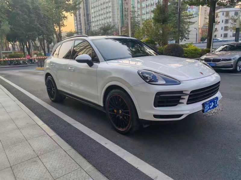 深圳22年保时捷卡宴3