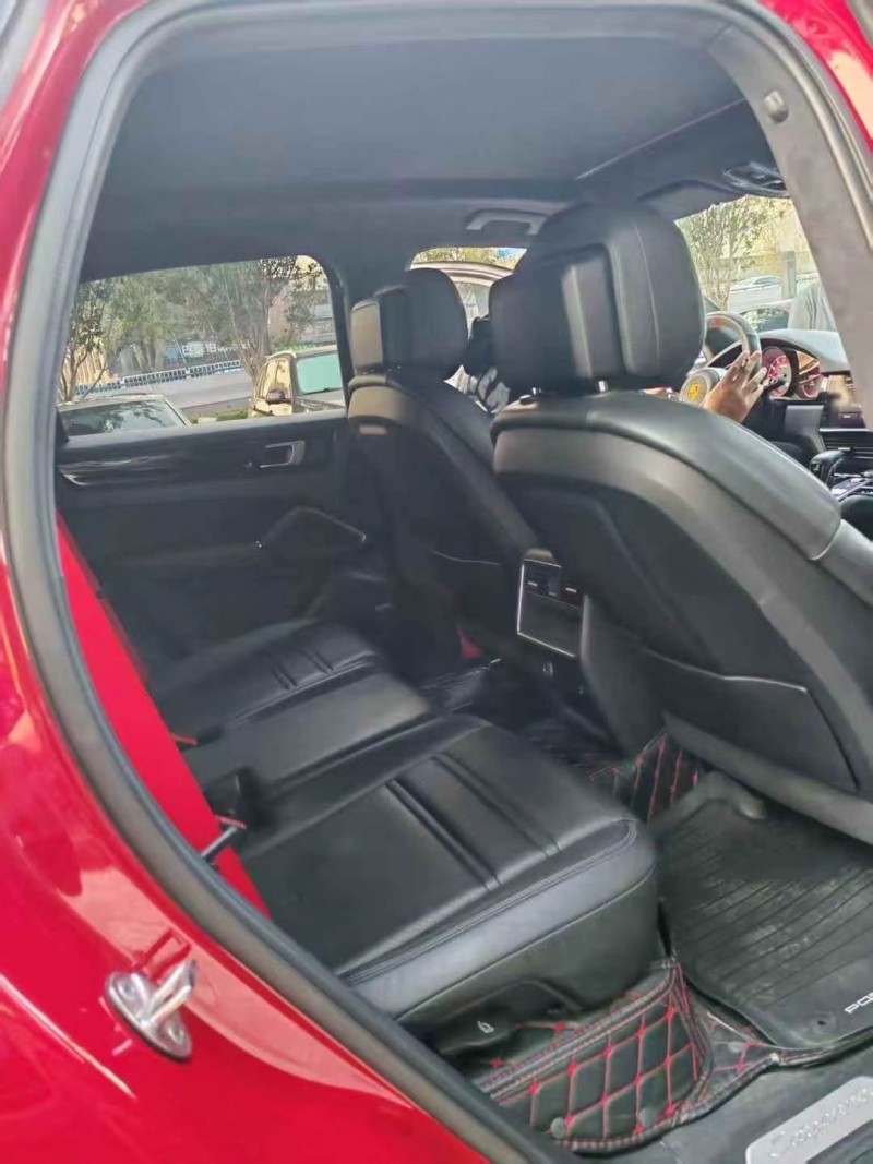 深圳22年保时捷卡宴4