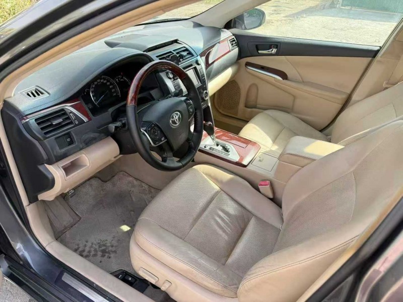 中山13年丰田凯美瑞9