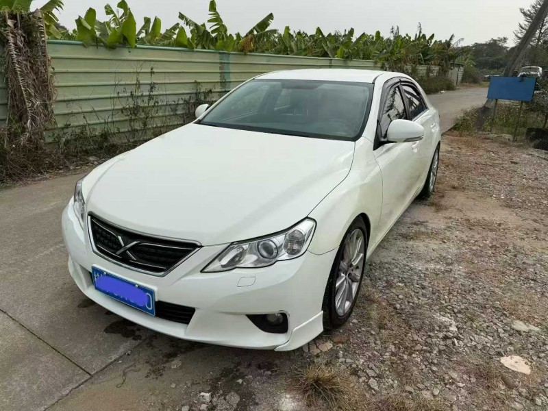 中山13年丰田锐志5