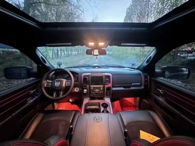 菏泽18年道奇叛逆者4