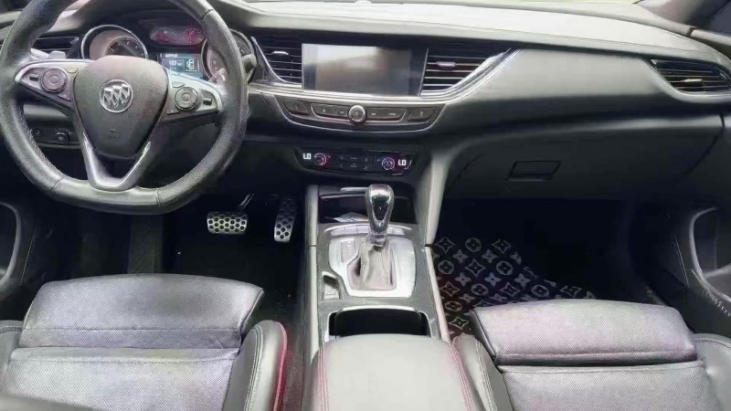 菏泽20年别克君威4