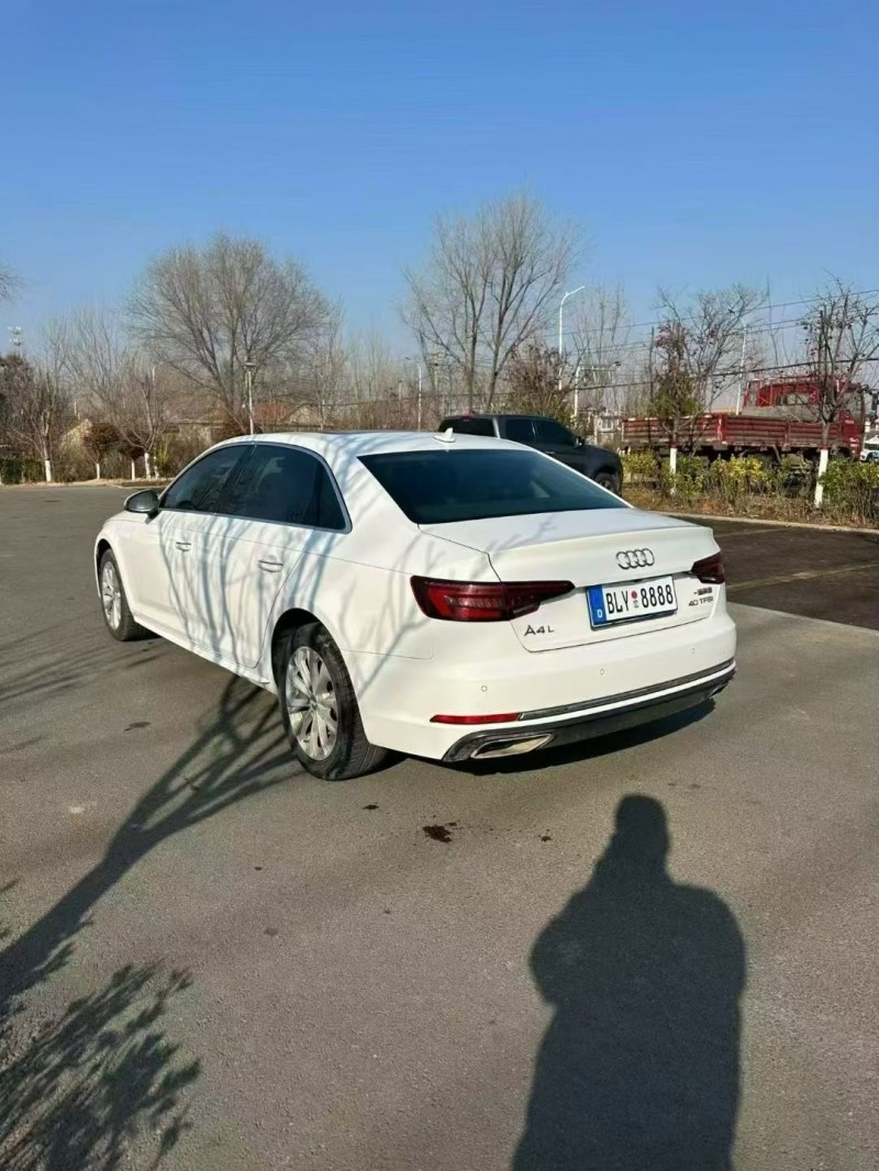 青岛19年奥迪A4L7