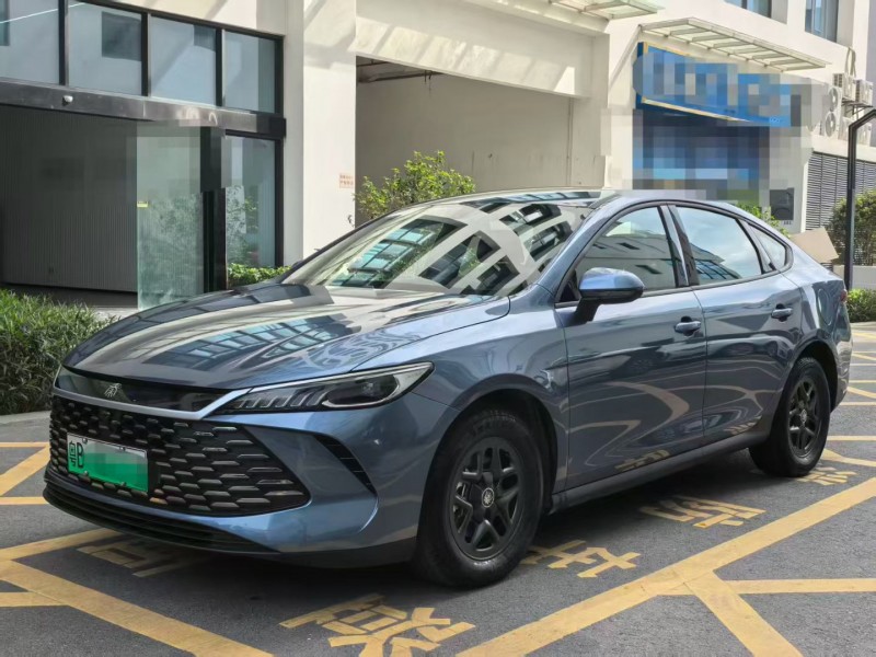 广州25年比亚迪秦8