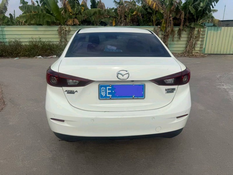 中山15年马自达昂克赛拉4