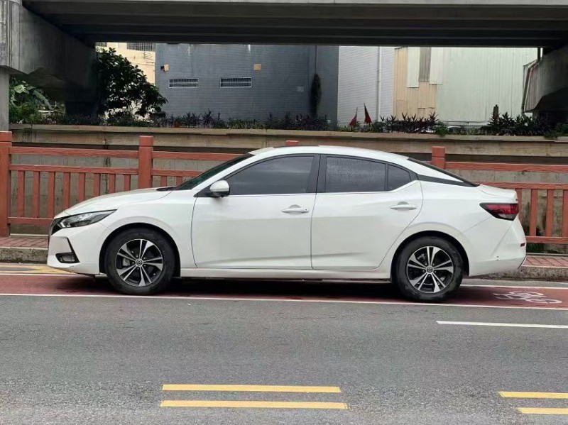 东莞22年日产轩逸5