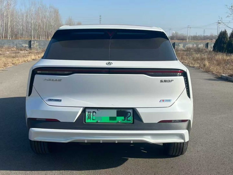 唐山25年启辰大V9