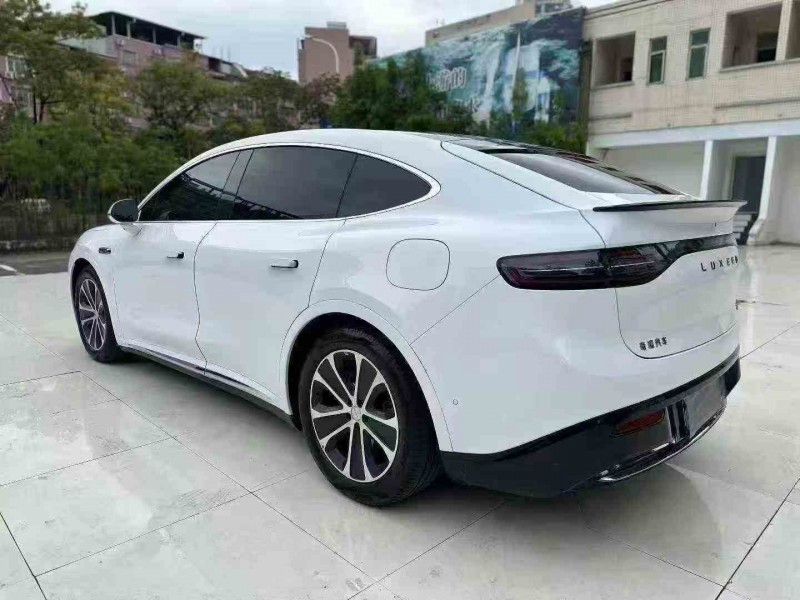 汕头25年华为智选智界R77