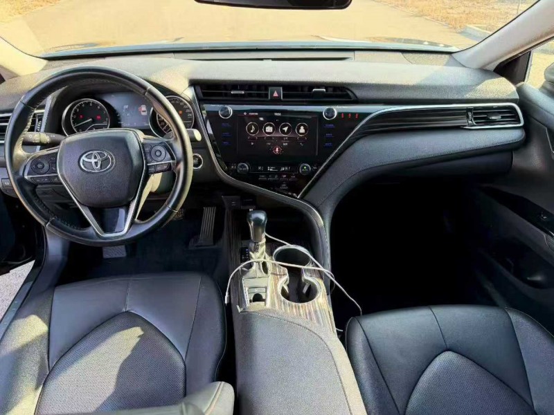 唐山19年丰田凯美瑞4