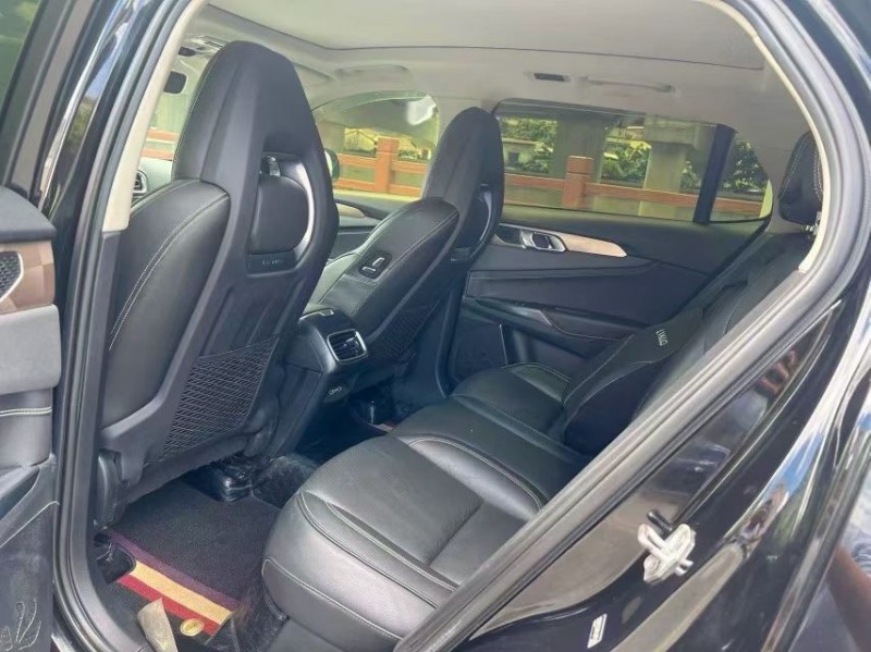 东莞19年领克013