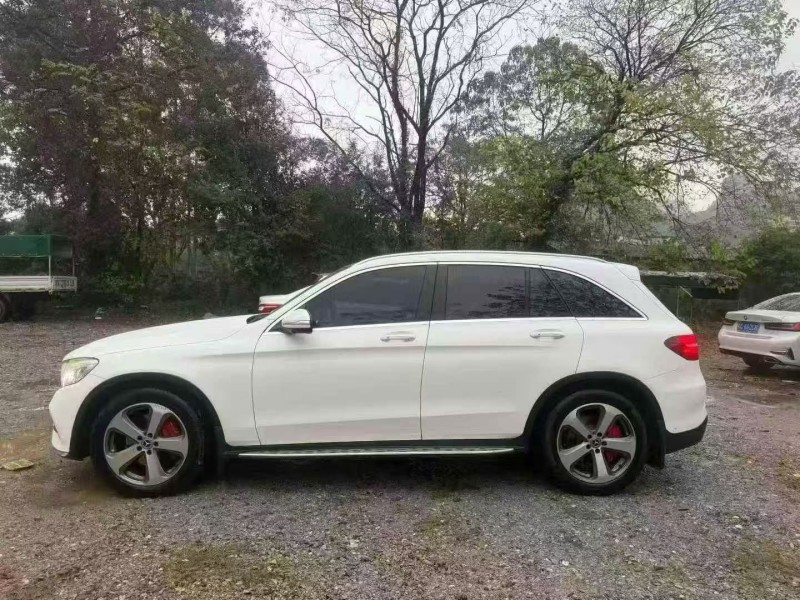 防城港18年奔驰GLC5