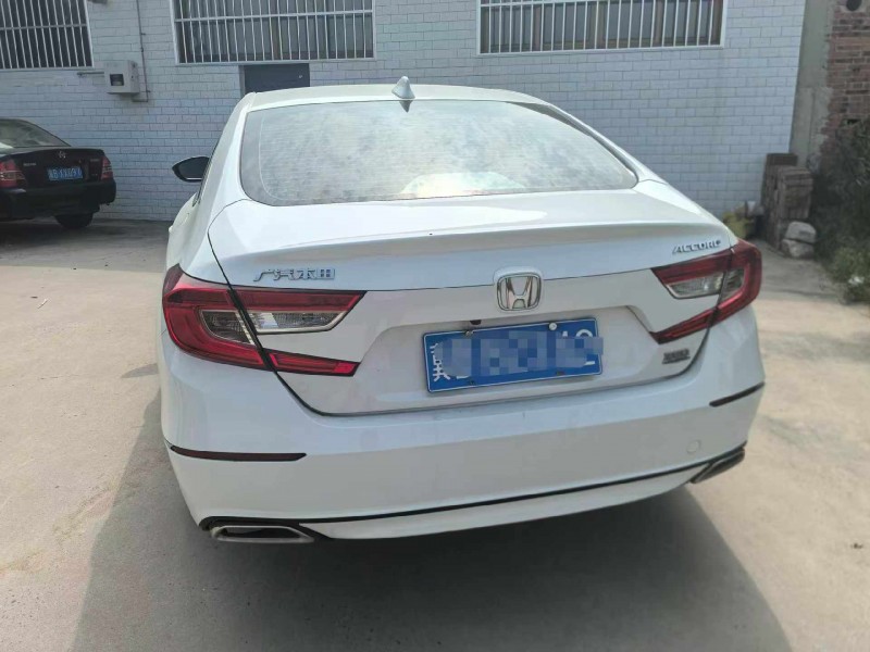 唐山21年本田雅阁5