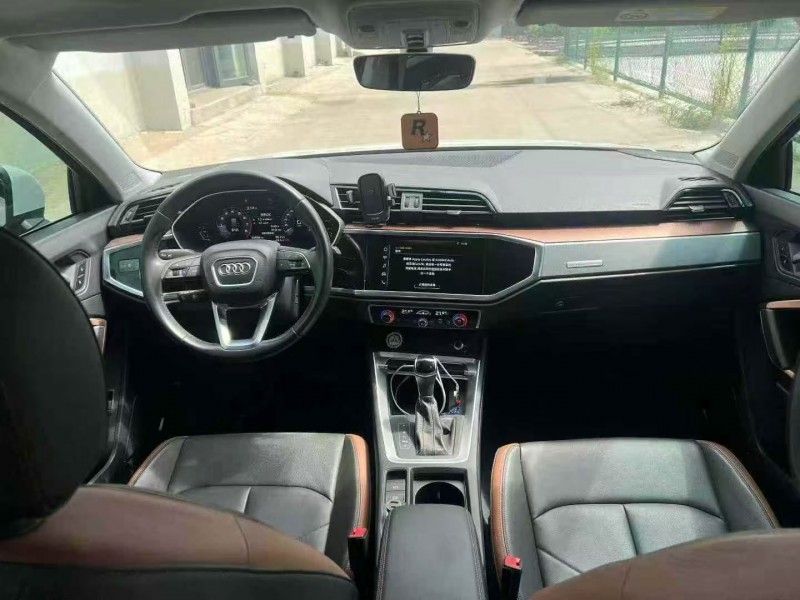 保定19年奥迪Q38