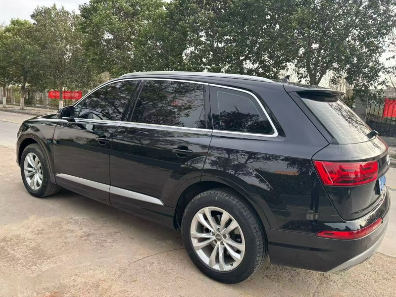 东莞19年奥迪Q77