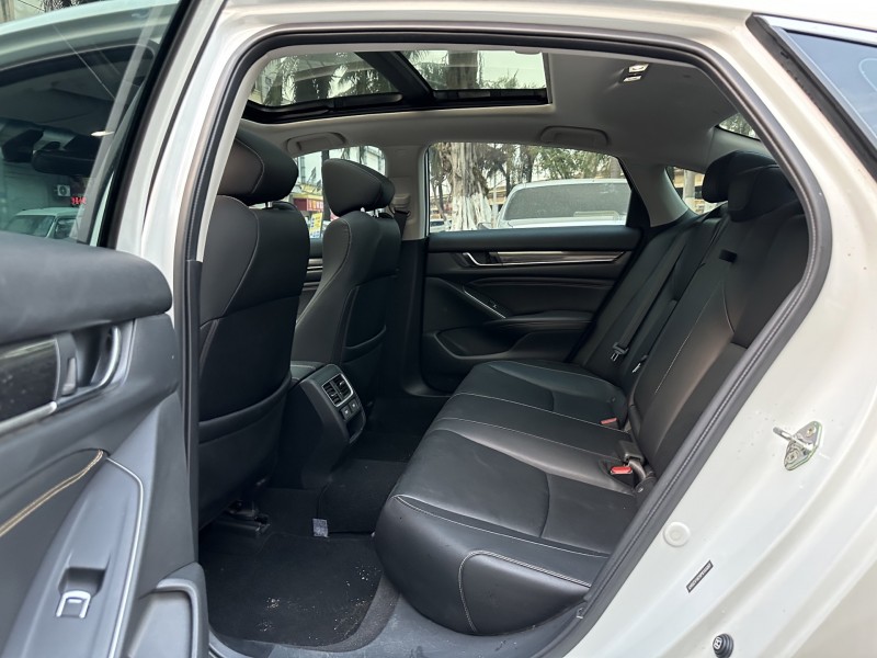 东莞23年本田雅阁5