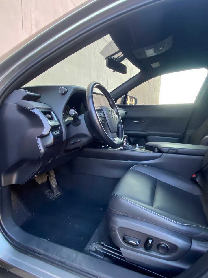 营口23年雷克萨斯UX3