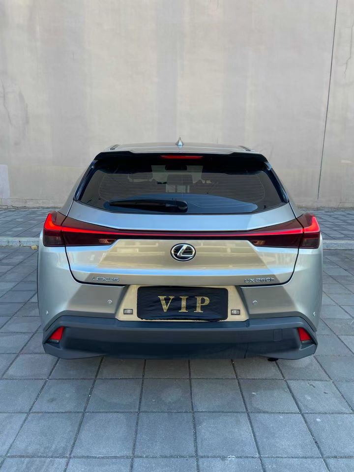 营口23年雷克萨斯UX7