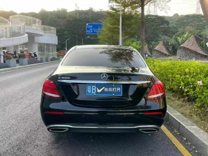 深圳17年奔驰E9