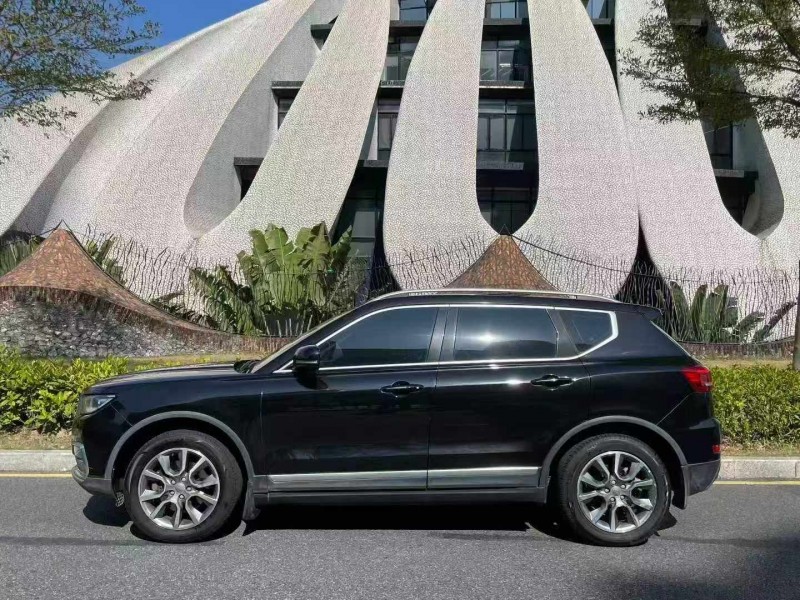 深圳17年红旗H78