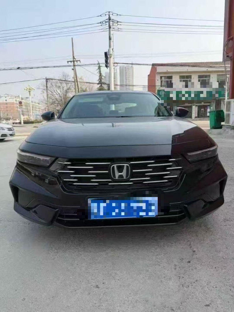 济宁25年本田雅阁1