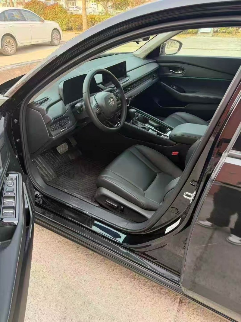 济宁25年本田雅阁5