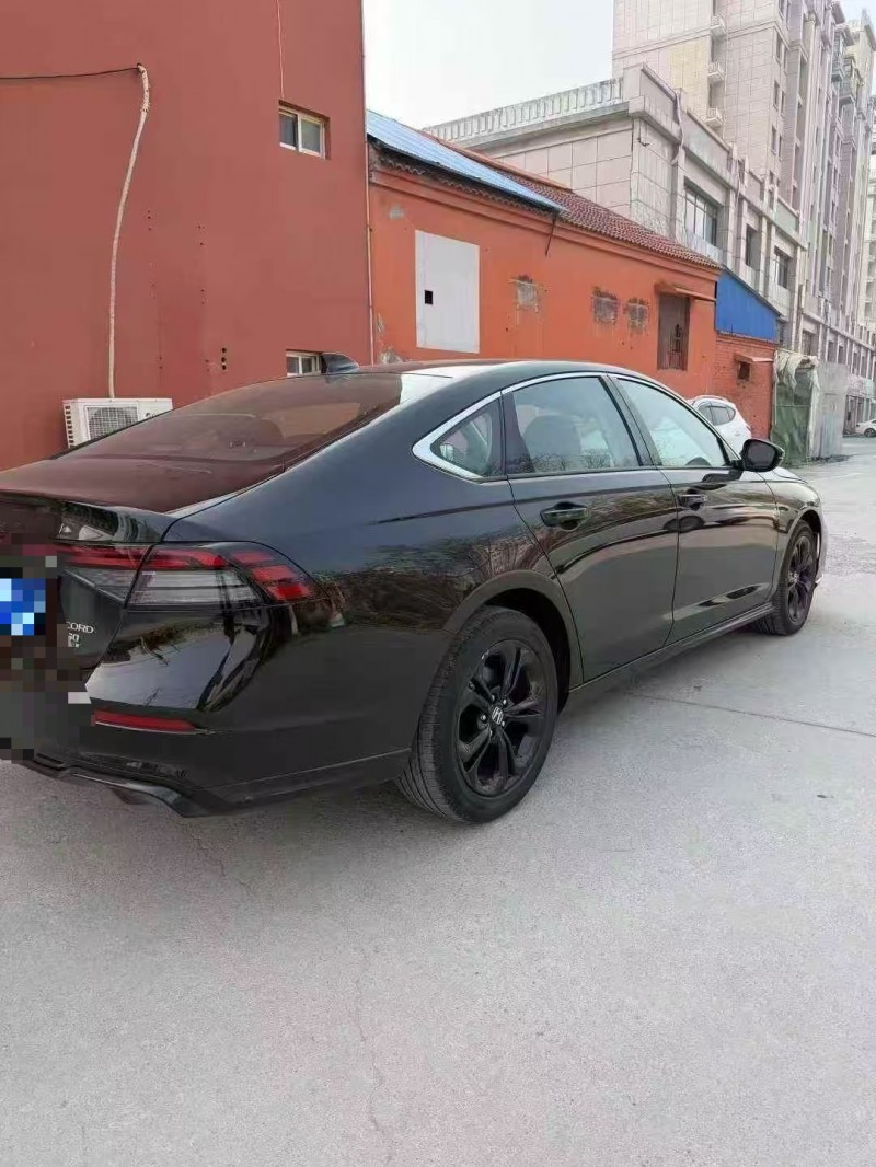 济宁25年本田雅阁7