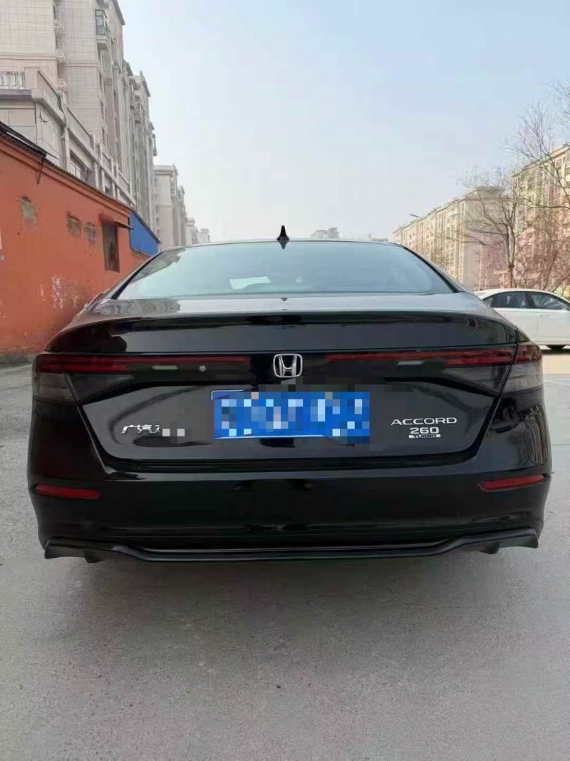 济宁25年本田雅阁9