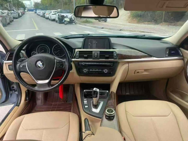 南宁13年宝马3系4