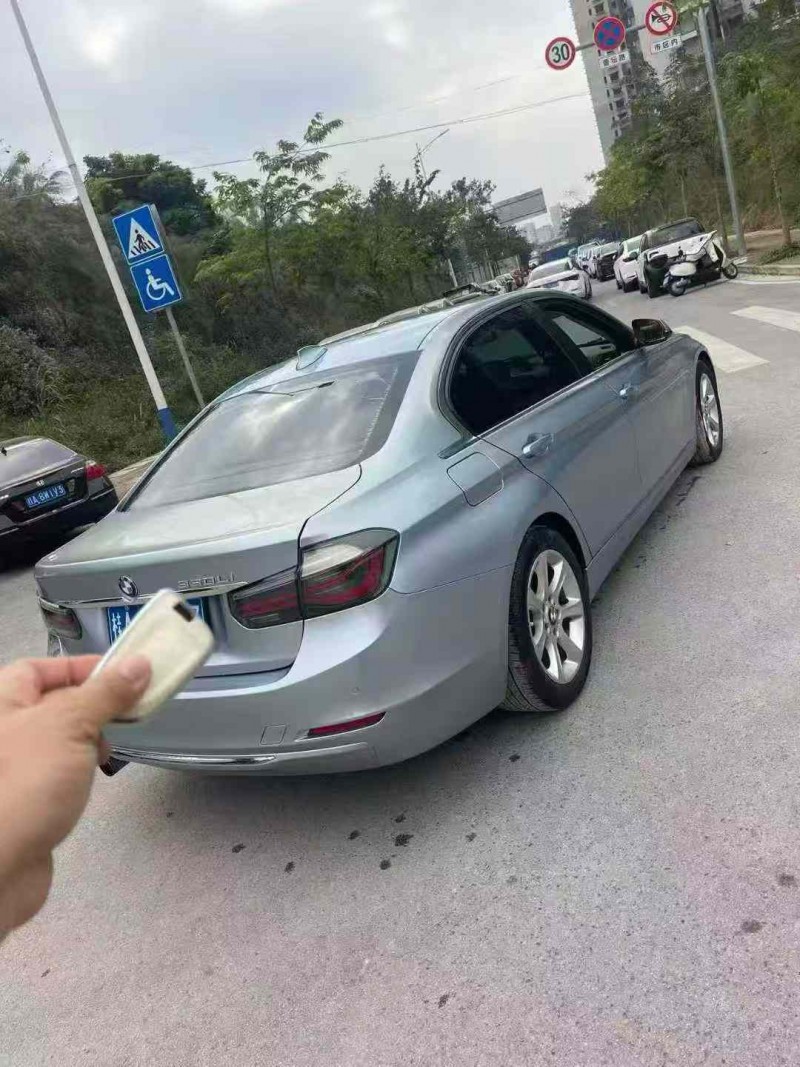 南宁13年宝马3系8