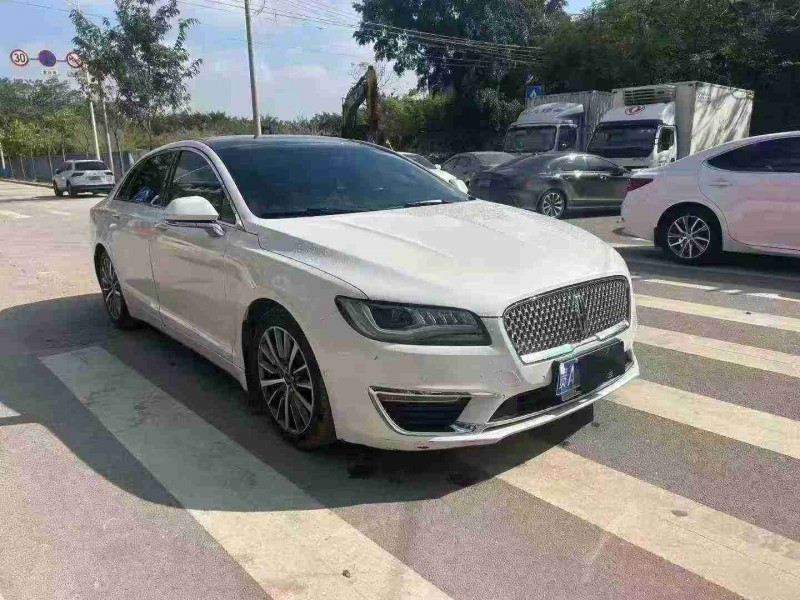 南宁17年林肯MKZ2
