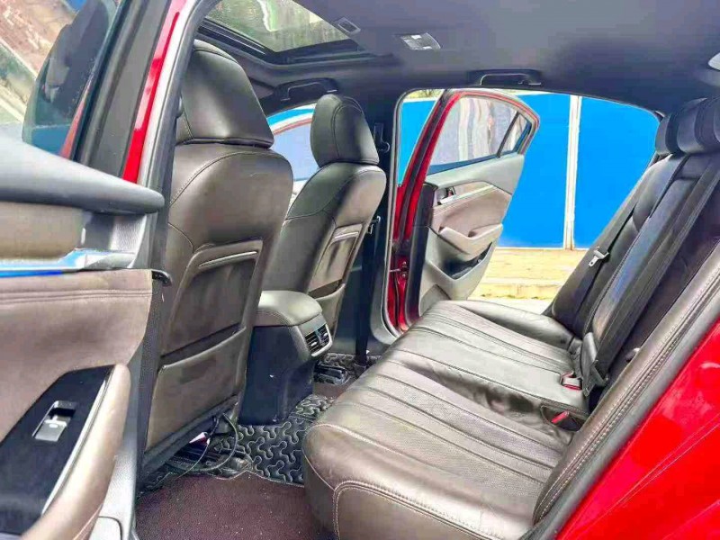 南宁20年马自达阿特兹6