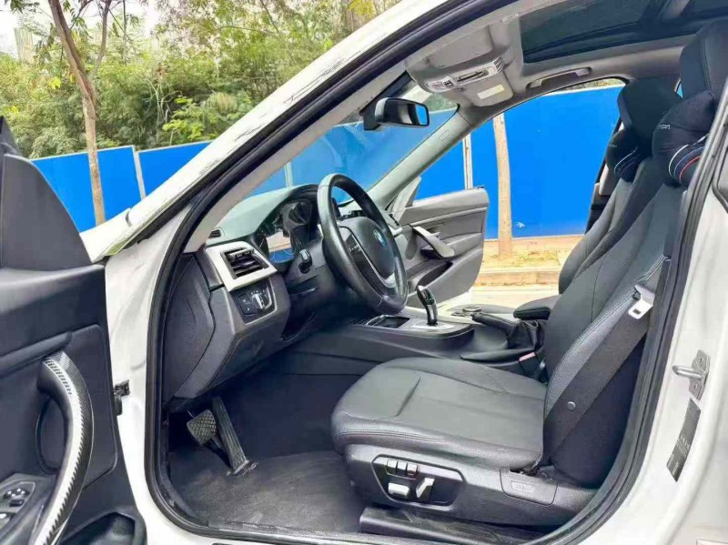 南宁17年宝马3系4