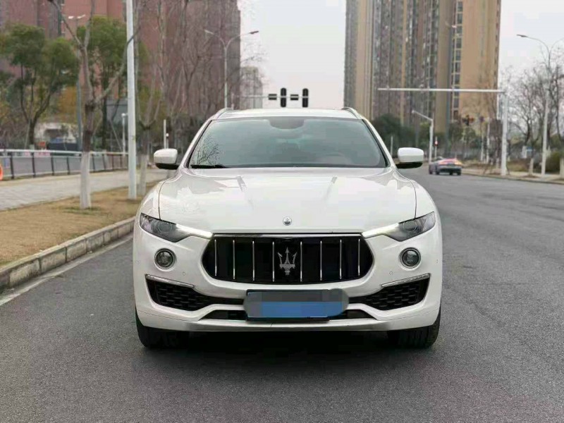 荆门20年玛莎拉蒂Levante1