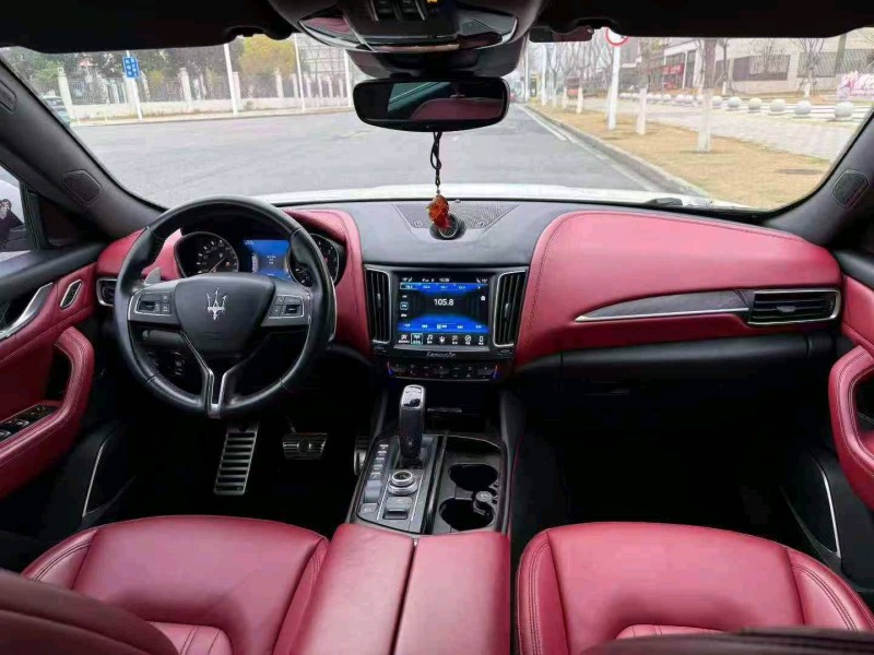 荆门20年玛莎拉蒂Levante5