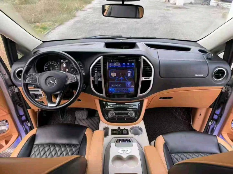 南宁20年奔驰威霆5