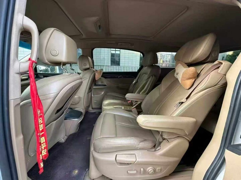 佛山21年别克GL86