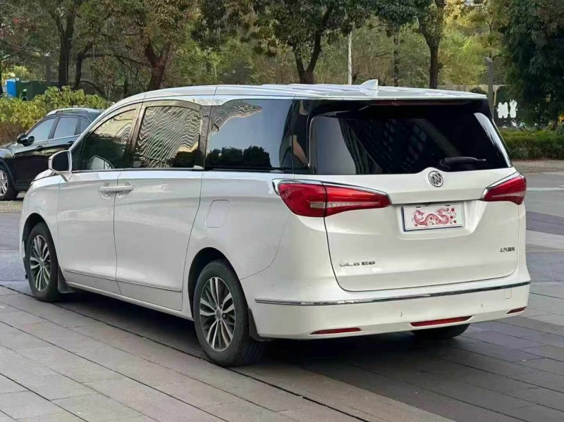 佛山21年别克GL87