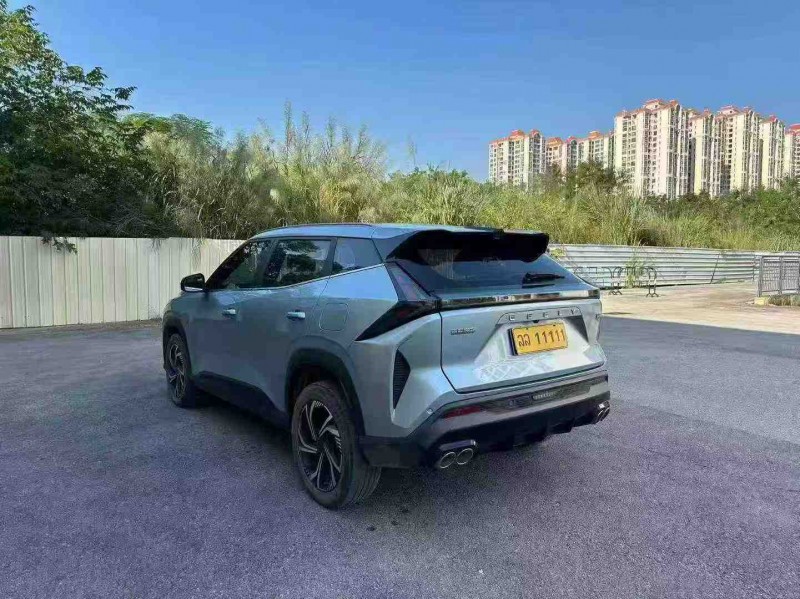 南宁23年吉利博越8