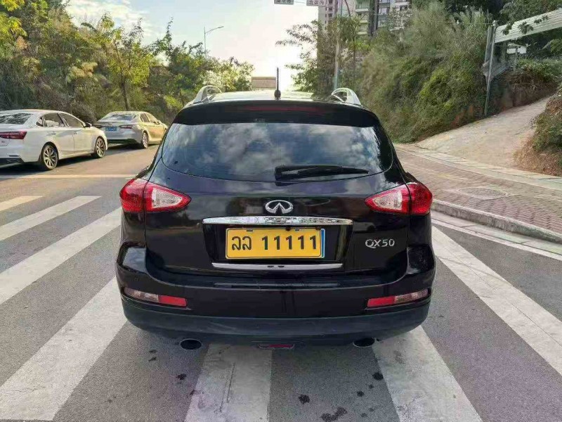 南宁14年英菲尼迪QX509