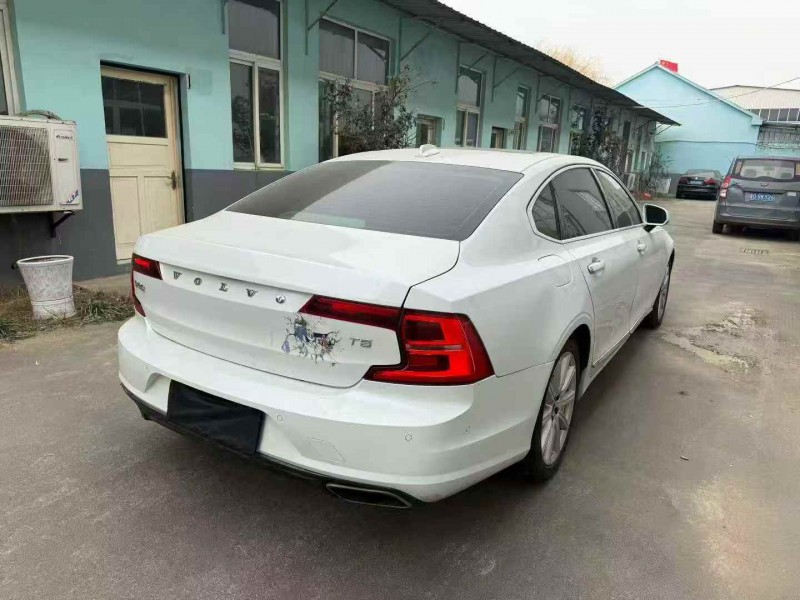 青岛17年沃尔沃S909