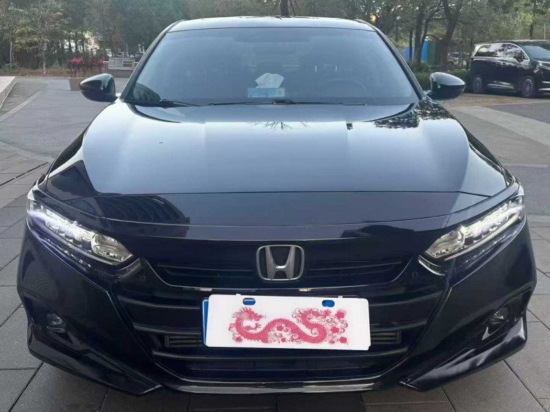 佛山22年本田雅阁1