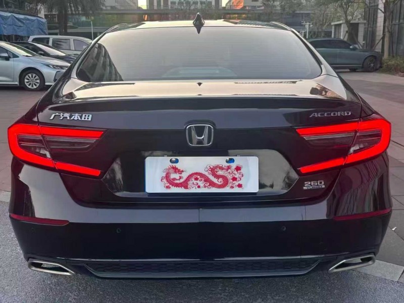 佛山22年本田雅阁8