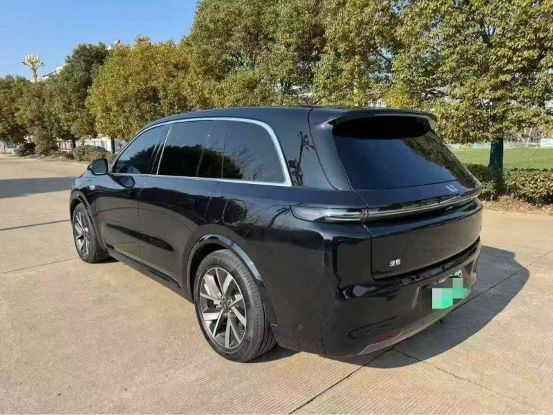 苏州23年理想L88